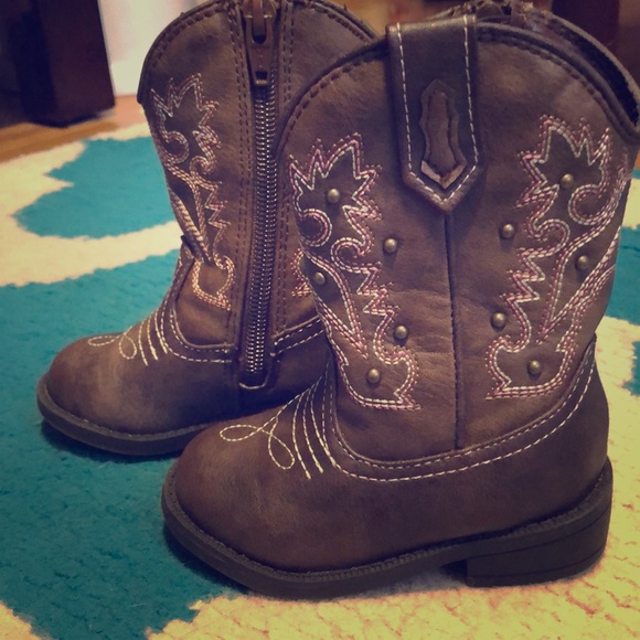 cherokee darcy boots